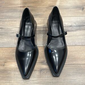 Vagabond Shoemaker Vivian Mary Janes - major fit!  Size 9